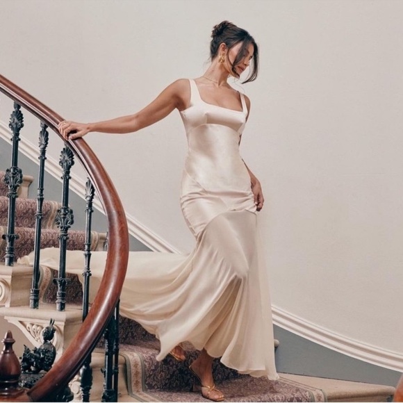 NWOT HOUSE OF CB 'Vittoria' Champagne Chiffon Floor Length Gown sz S - Picture 1 of 11